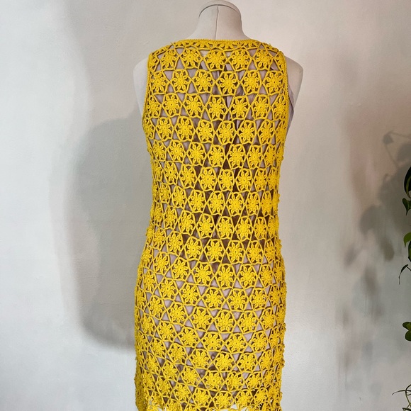 Diane Von Furstenberg - Yellow Crochet Sleeveless Sheath / Bodycon Dress - Picture 2 of 6